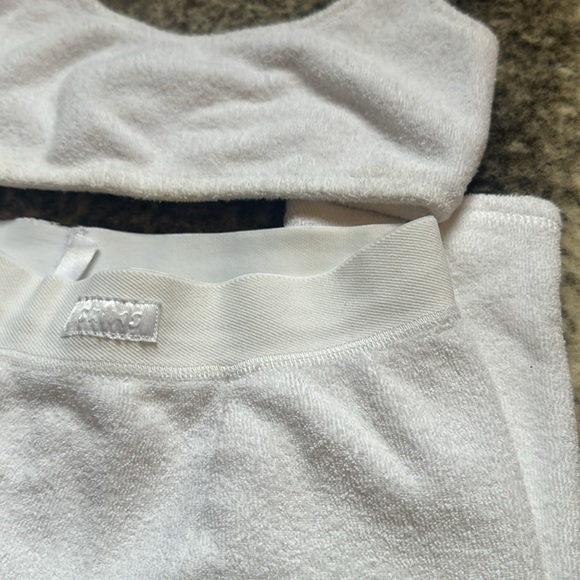 SKIMS Terry Collection - Picture 5 of 7